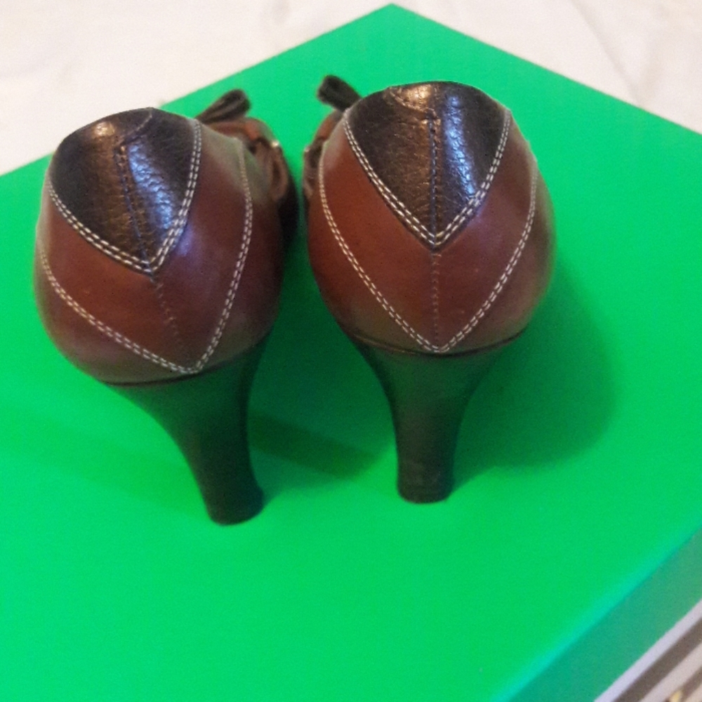Cole Haan open toe pump - Picture 4 of 6